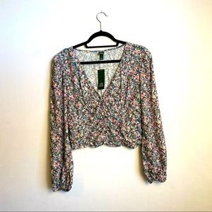 NWT Wild Fable Floral Ruched Cropped Long Sleeve Shirt